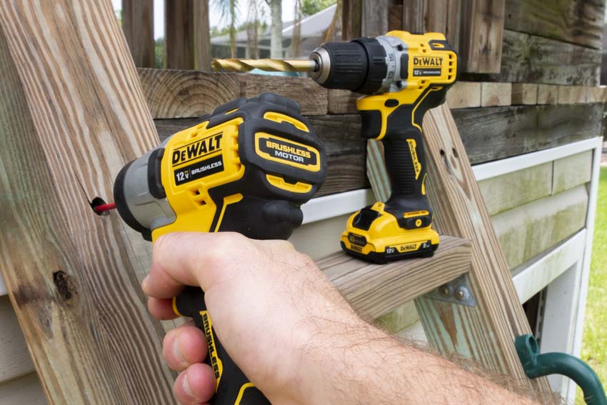 Aparafusadora de impacto DEWALT DCF801